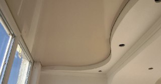Натяжной потолок на балкон Благовещенск, цена 6318 руб.